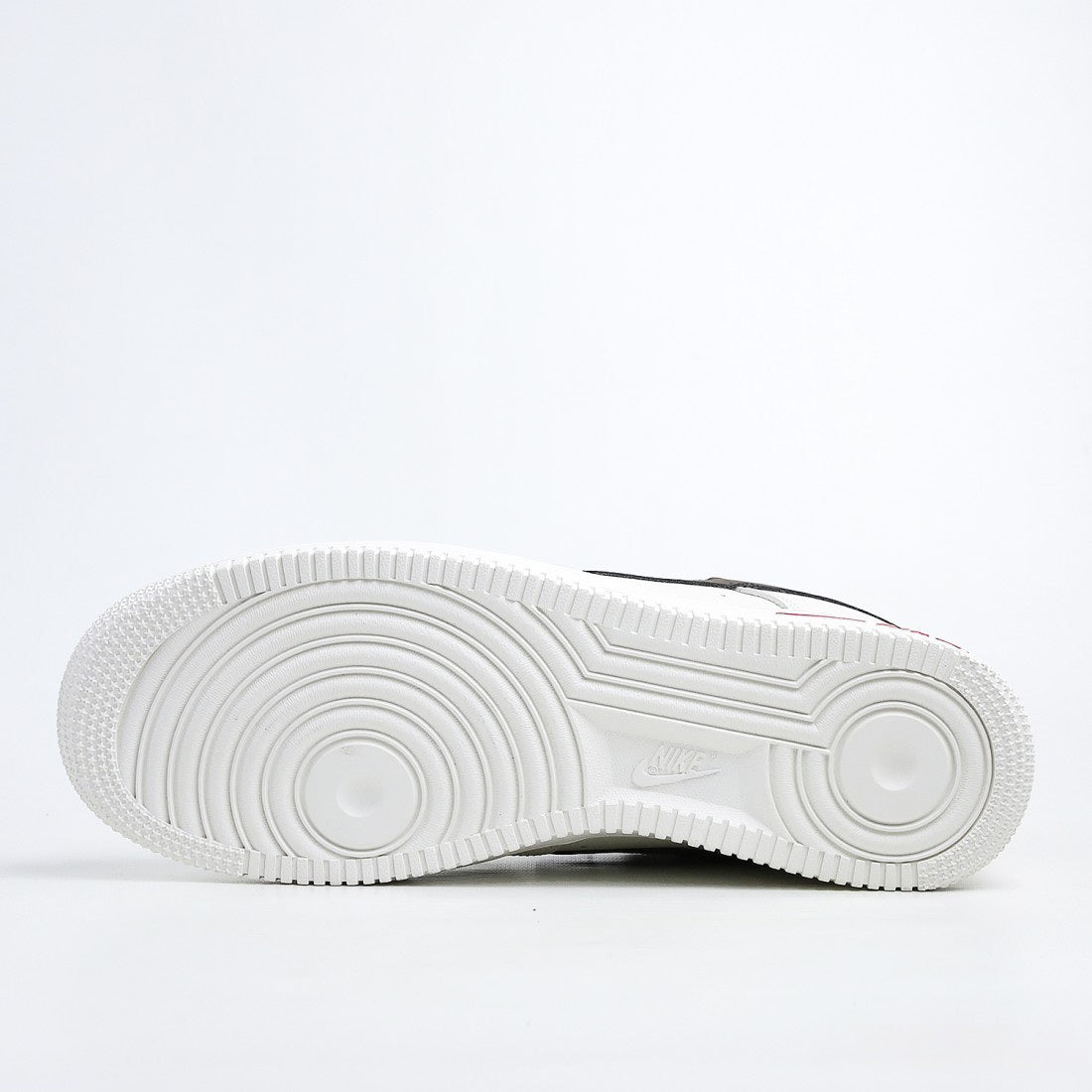 NIKE AIR FORCE 1 '07