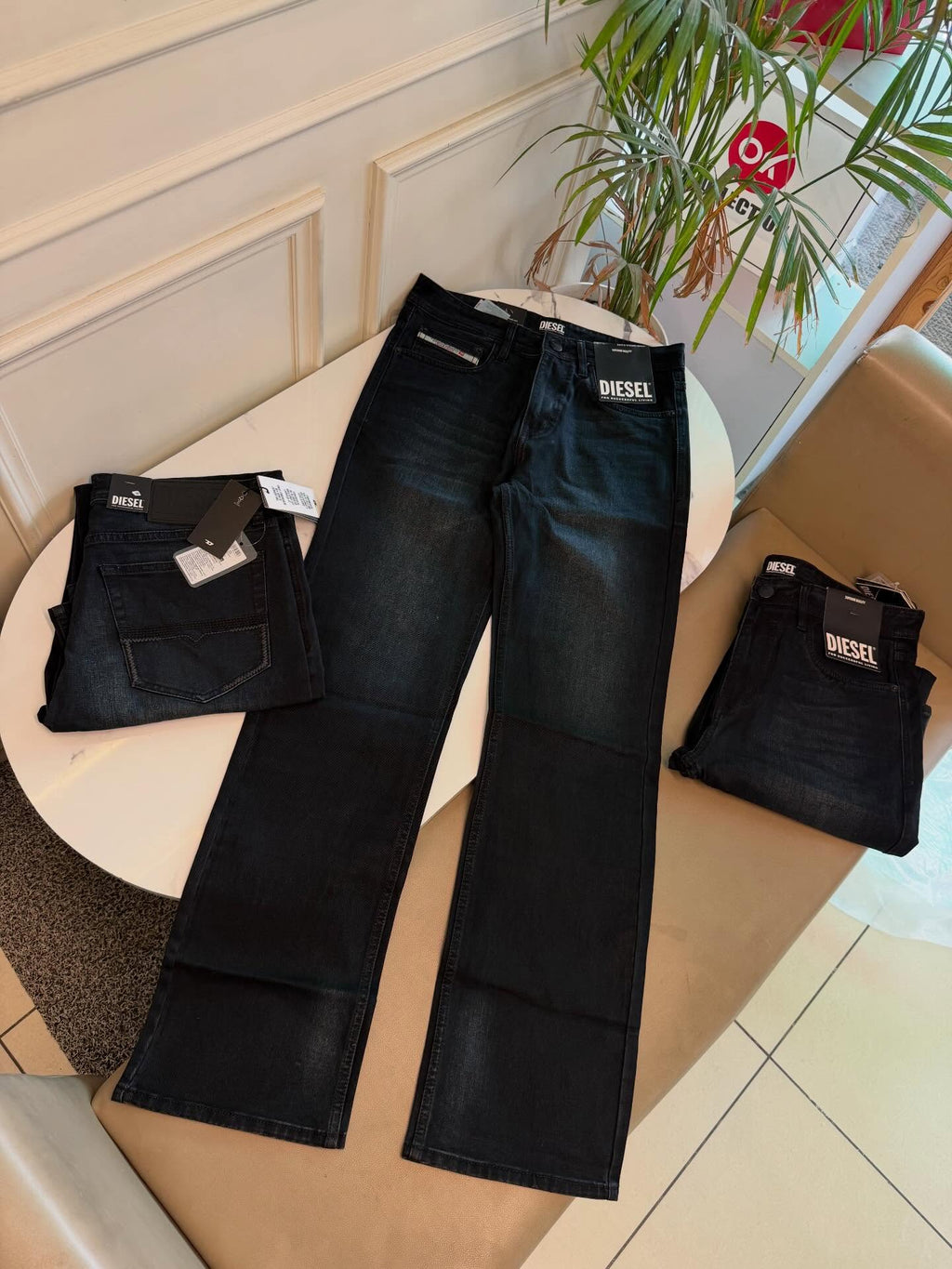 Men’s Black Regular-Fit Denim Jeans