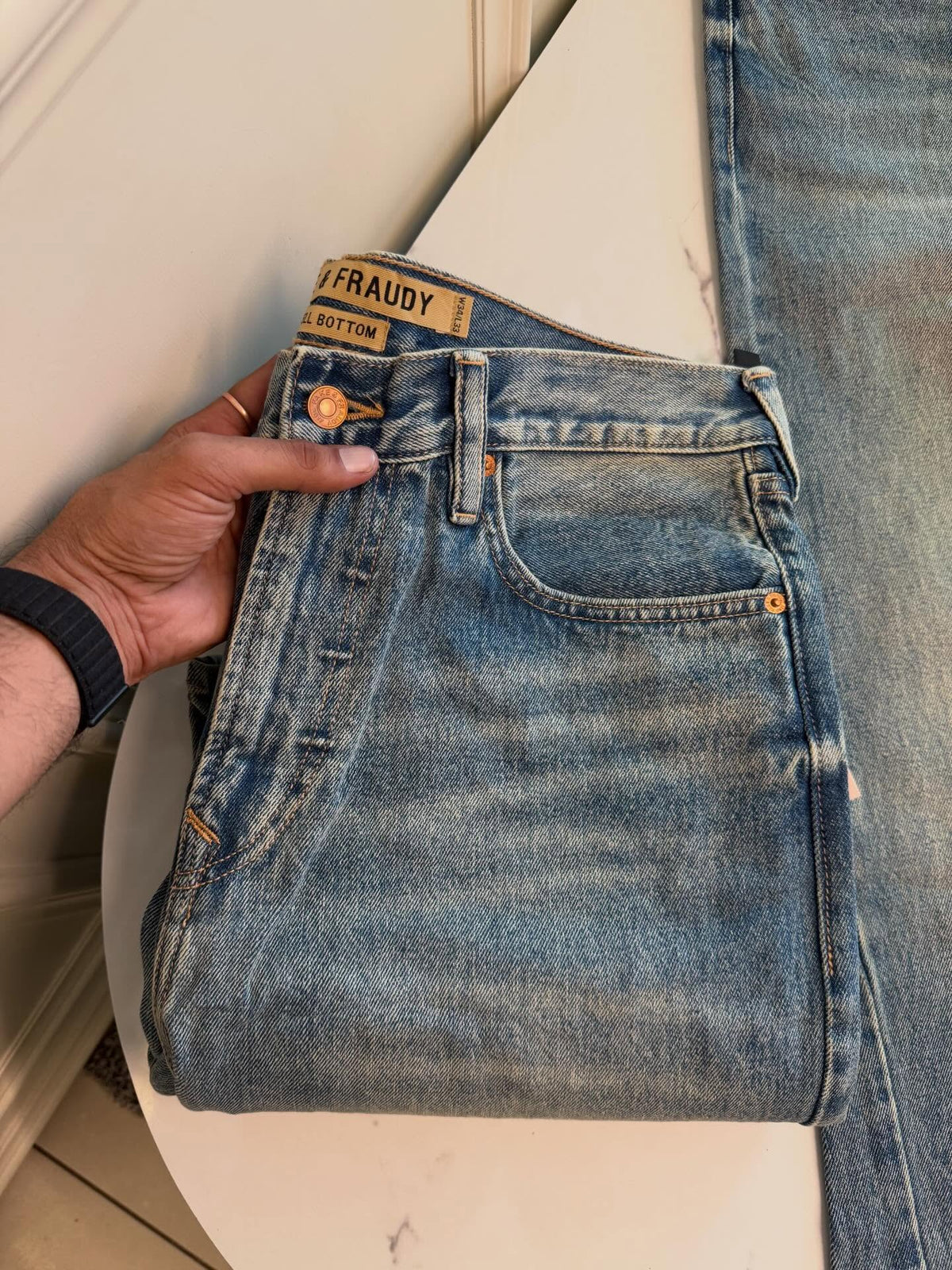Men’s Light Blue Straight-Fit Denim Jeans