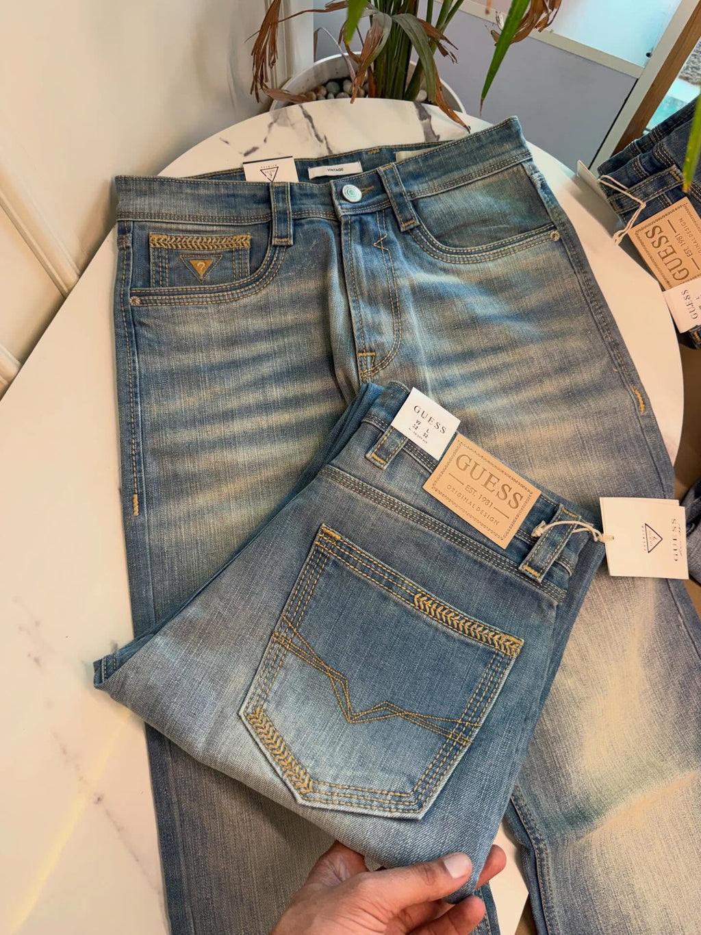 Men’s Light Blue Straight-Fit Denim Jeans