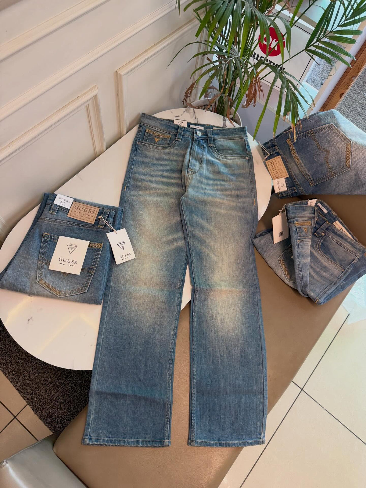 Men’s Light Blue Straight-Fit Denim Jeans